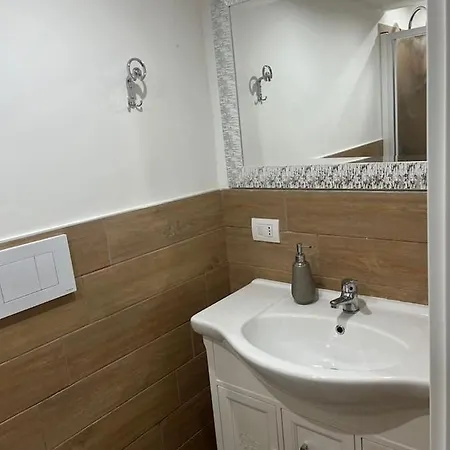 Monohouseinbari Appartement