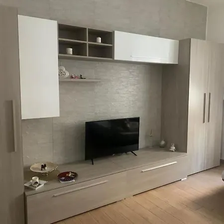 Apartment Monohouseinbari *