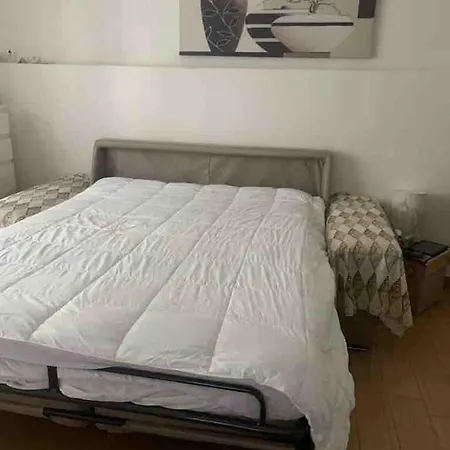 Apartment Monohouseinbari *